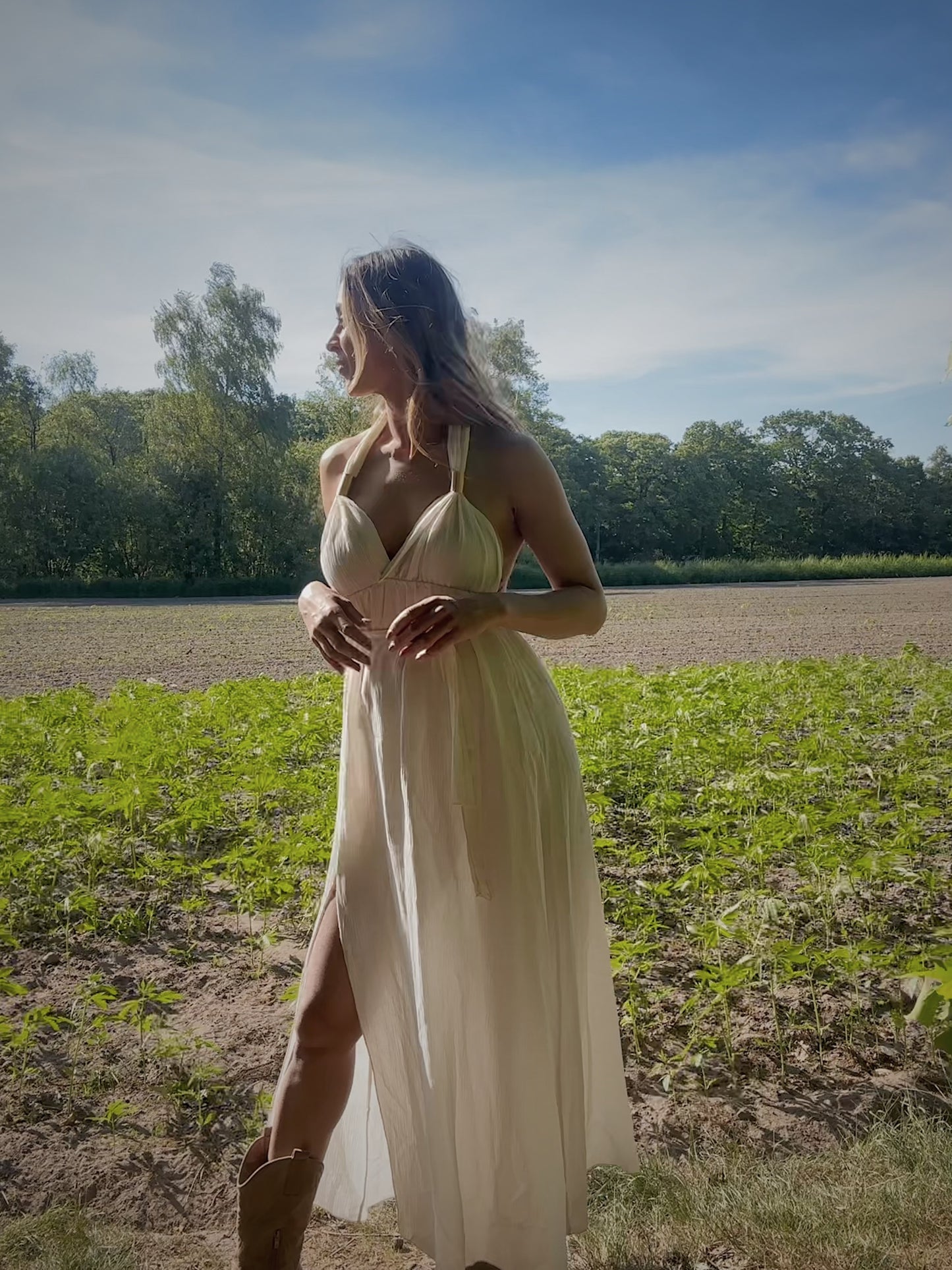 Gaia Goddess Gown met Gouden Details