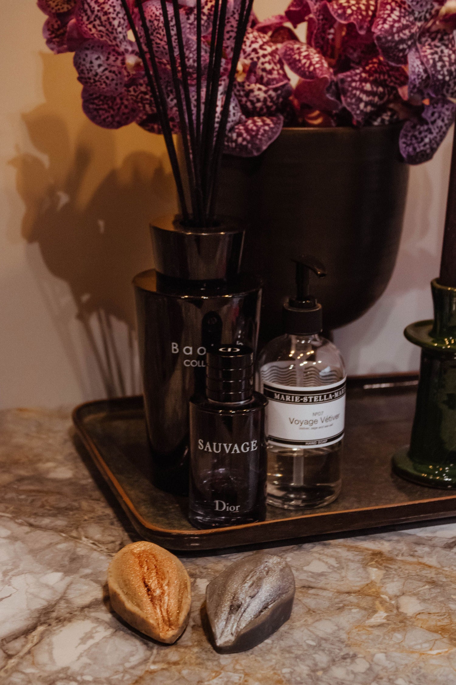 handgemaakte-zeep-in-badkamer-decoratie