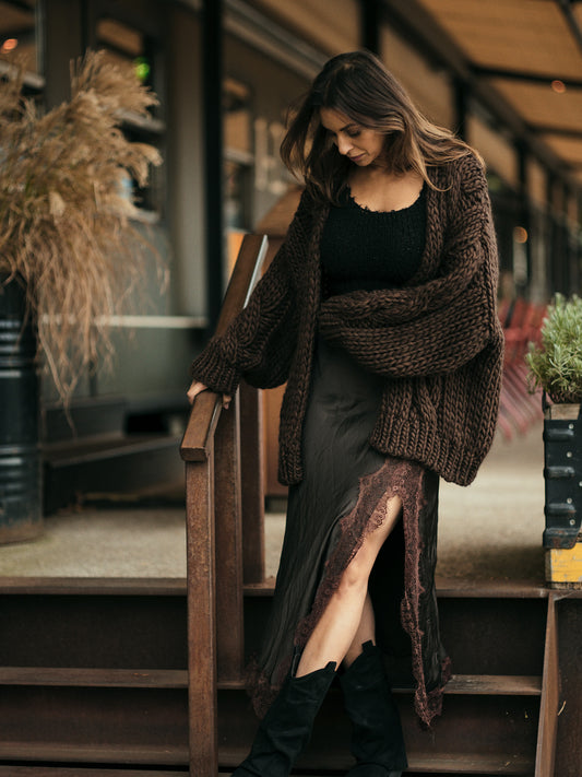 Silk Look Lace Skirt one size satijnen rok, perfect voor ceremonies of avondlooks.