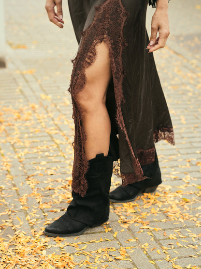 Satijnen rok met kanten rand in bruin, one size pasvorm.