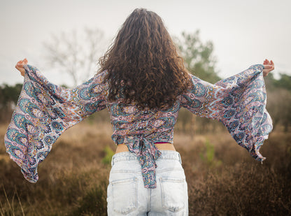 Zijden top met speelse knoop en elegante pasvorm Tesoros de Mujer