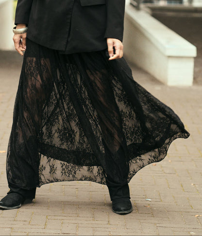 zwarte kanten maxi rok dames met voering en elegante pasvorm